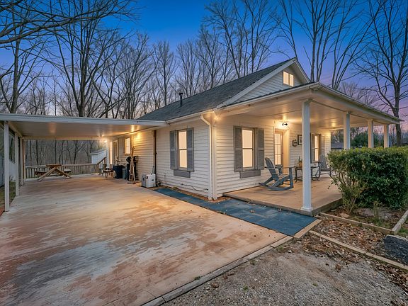 2nd image of 408 Spring St