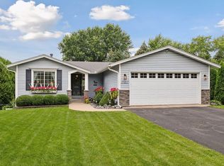 7987 Comstock Ave, Inver Grove Heights, MN 55076