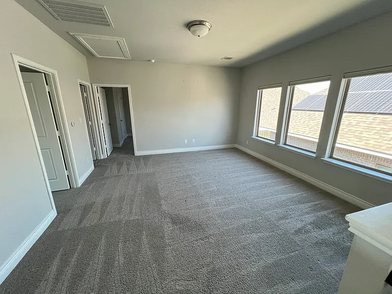 112 Freeman Loop — Photo 10