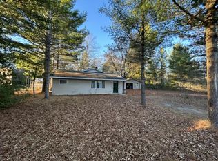 1137 Wintergreen St, East Tawas, MI 48730