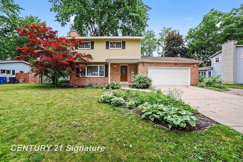2918 Saint Marys Dr, Midland, MI - View 2