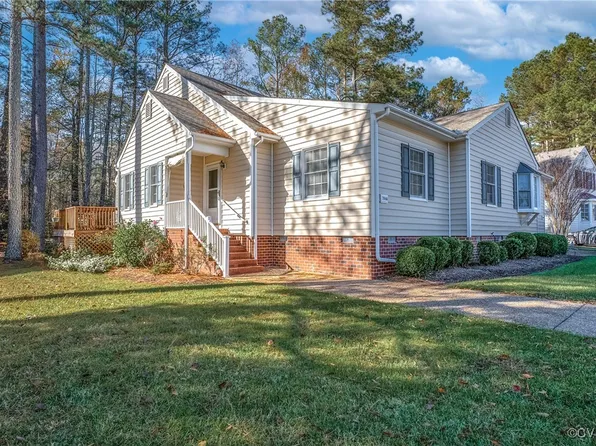 704 Fort Hayes Ct #A, Petersburg, VA 23805