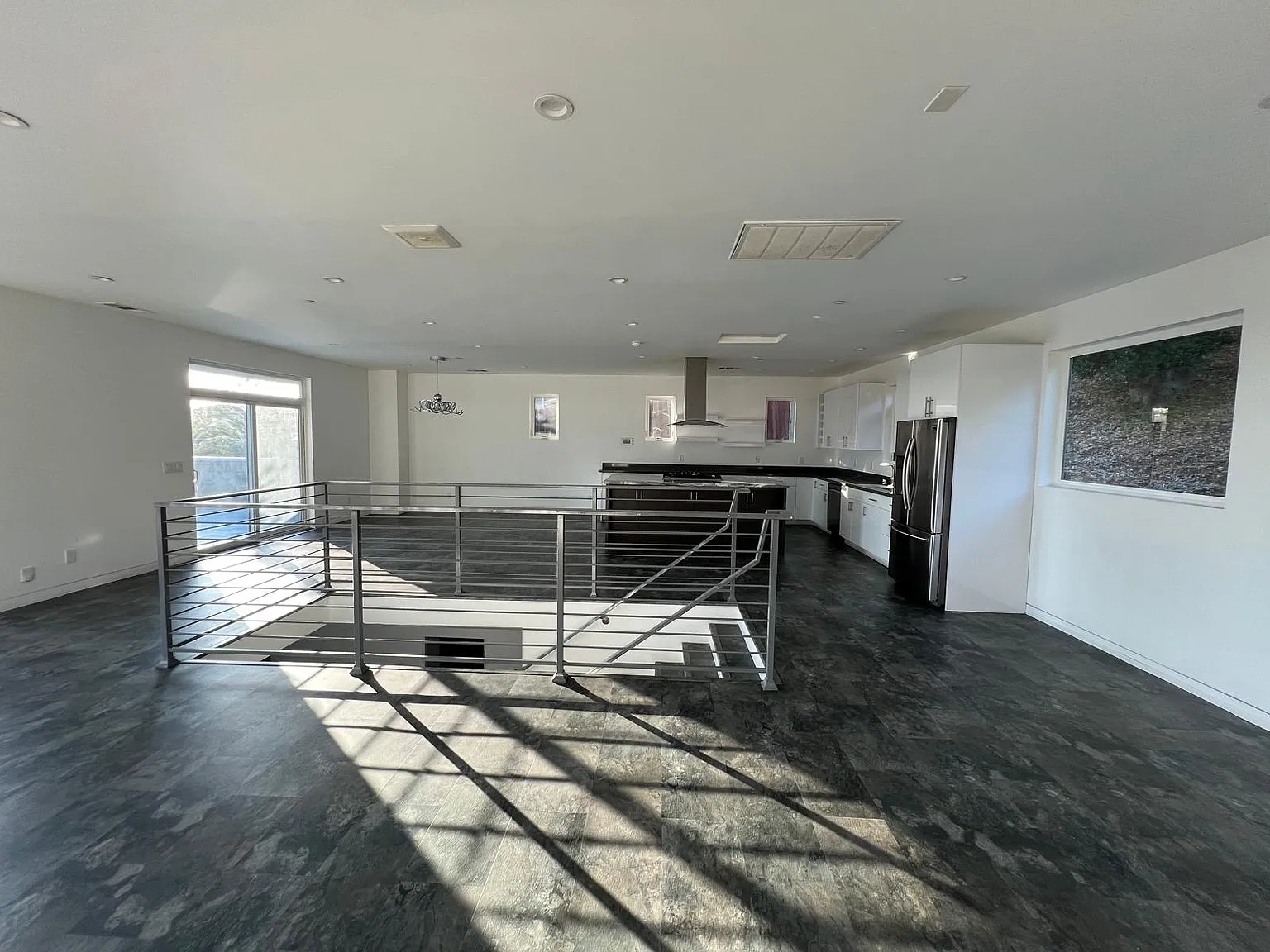 1410 Yuba Ave — Photo 3