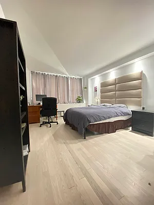 Rented by Bond New York | media 8