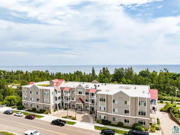 6030 E Superior St #109, Duluth, MN 55804