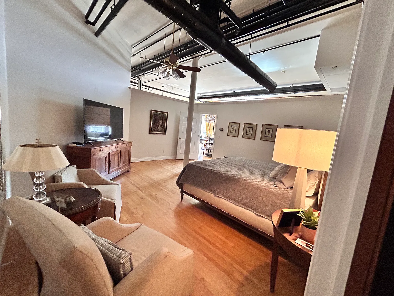 2 bed, 1824 sqft, $3,100 — Photo 3