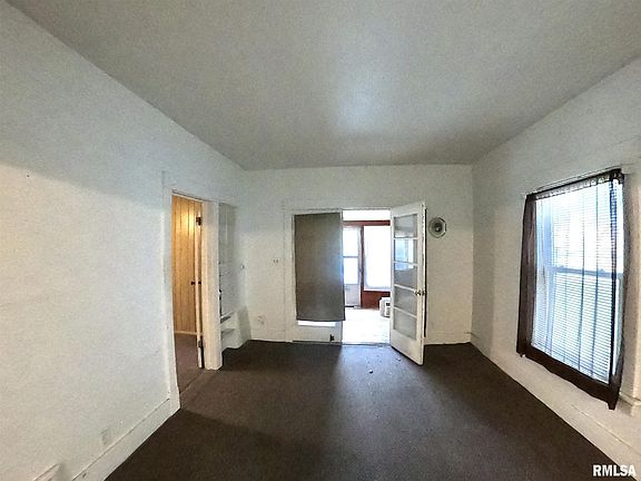 4th image of 608 S Dittmer St