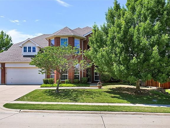 3rd image of 2452 Kingsley Dr