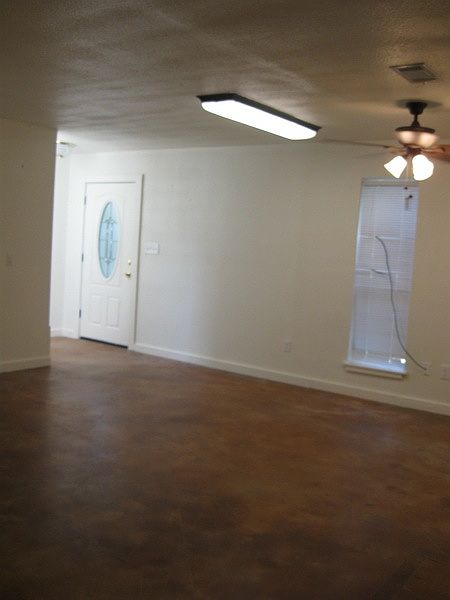 2nd image of 320 Timberline Dr