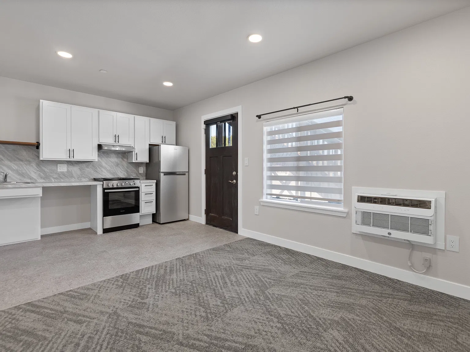 Ponderosa Apartments — Photo 1
