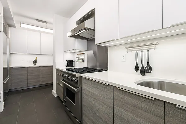Sold by Corcoran | media 3