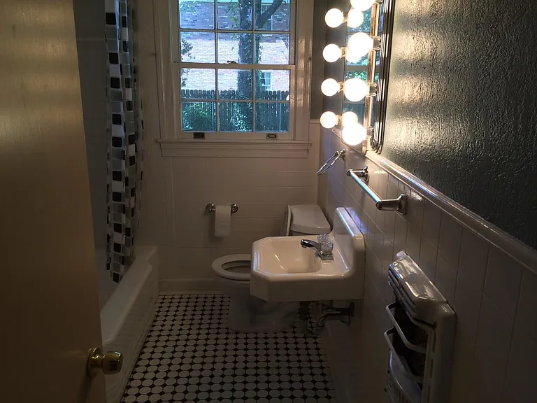 2271 Lee Dr — Photo 16