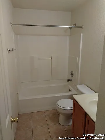 3 bed, 2.5 bath, 1292 sqft, $1,350 — Photo 2