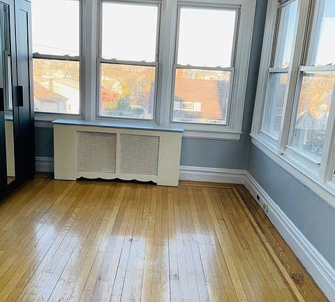 5th image of 71 Saint James Ter APT 2