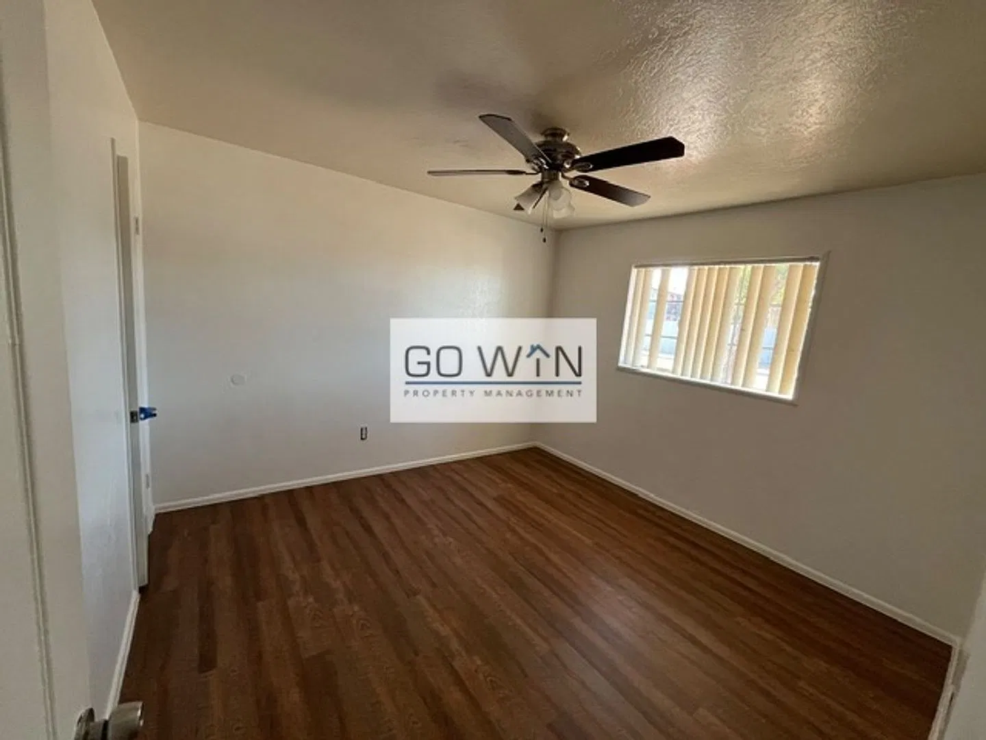 1944 W Amelia Ave — Photo 4