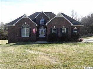 2736 Prince Dr, Lincolnton, NC 28092