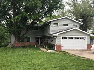 1519 Circle Dr, Lincoln, NE 68506