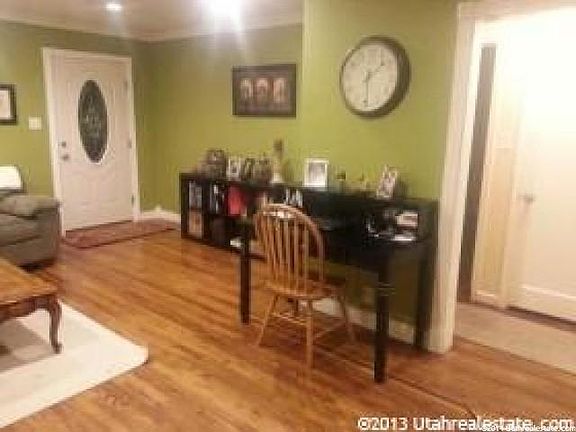 3rd image of 2775 S Claybourne Cir