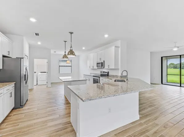 1817 Lema CT, NAPLES, FL 34120