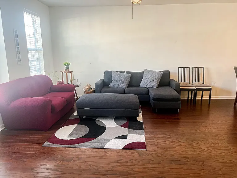 1057 Chapman Cir — Photo 11