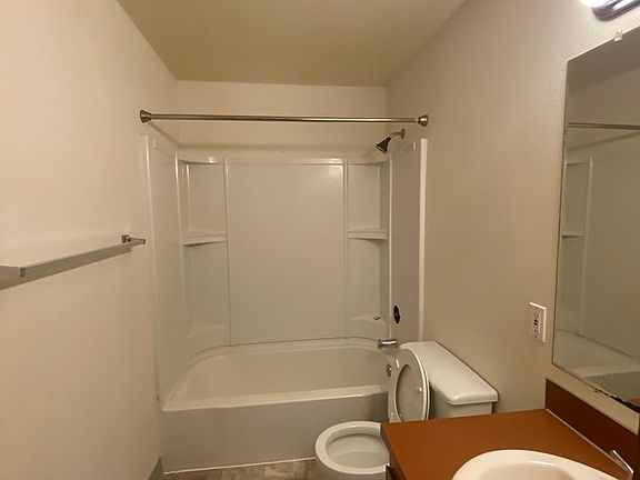 4th image of 1314 S 23rd Ave #B