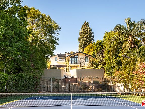 4th image of 16820 Oak View Dr