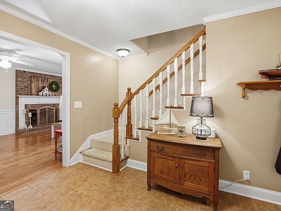 4th image of 2741 Pineworth Rd
