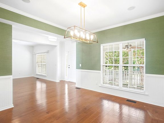 5th image of 2513 Wyatt Ln