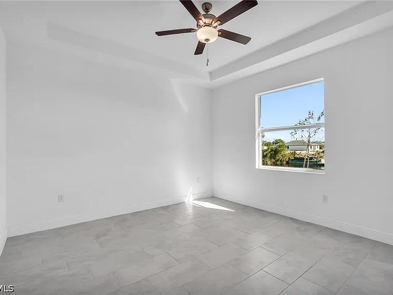 526 NW 9th St — Photo 19