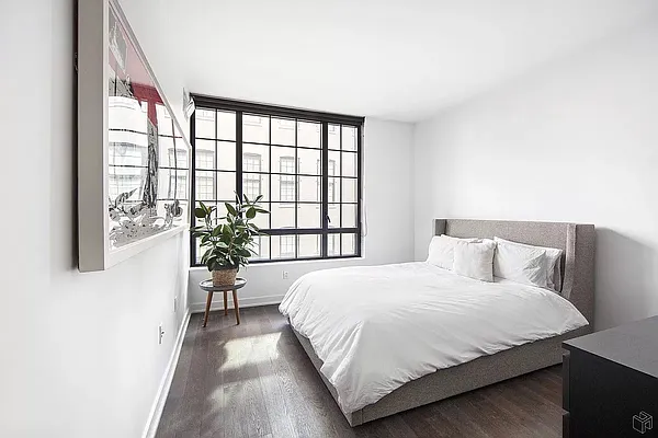 Rented by Compass | media 9