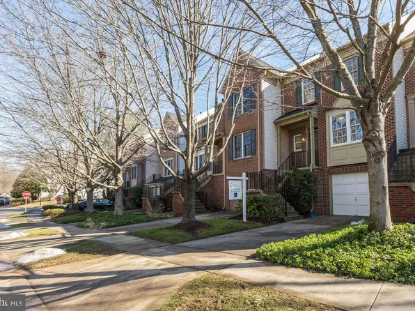 402 Skidmore Blvd, Gaithersburg, MD 20877