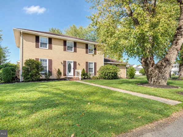 636 Jefferson Ave, Vineland, NJ 08361