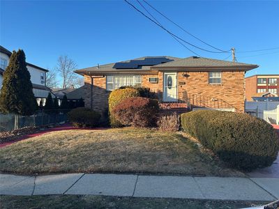 89 Grant Avenue, Farmingdale, NY, 11735