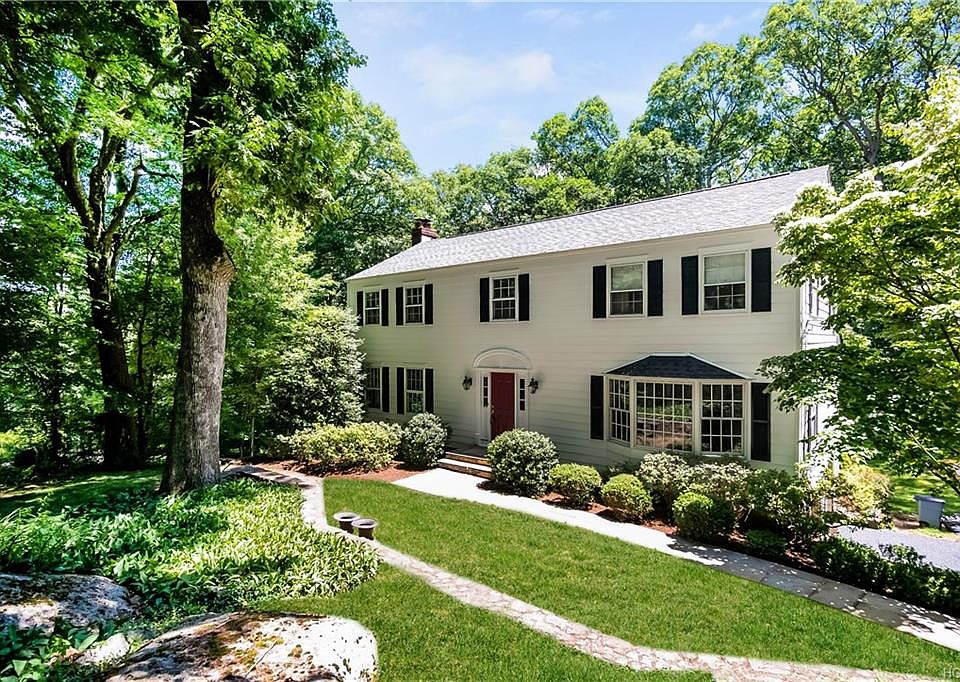 1st image of 48 Quarry Ln