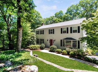 48 Quarry Ln, Bedford, NY 10506