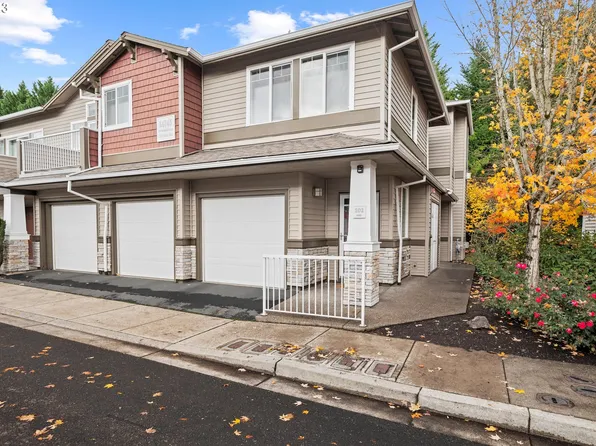 14745 SW Sandhill Loop Unit 204, Beaverton, OR 97007