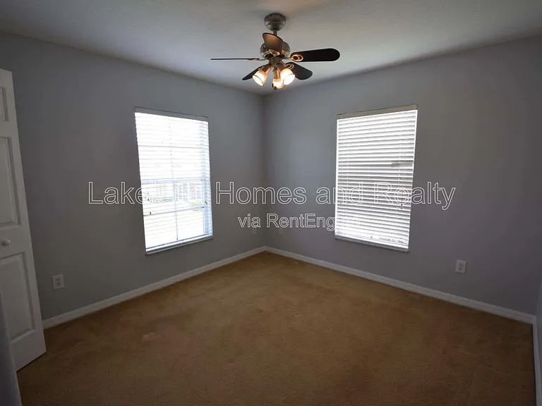 5456 River Rock Rd — Photo 16