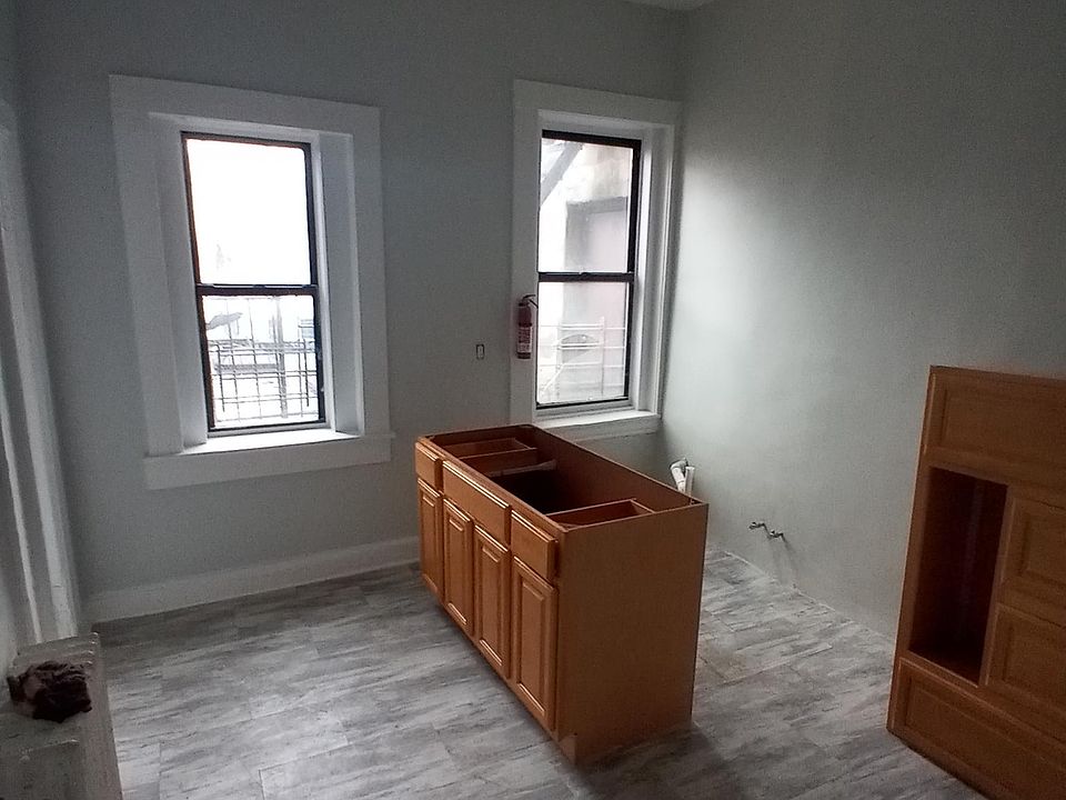 1st image of 73 N Broadway APT 3S
