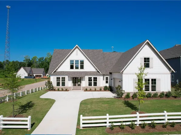 1360 Homestead Ln, Auburn, AL 36830