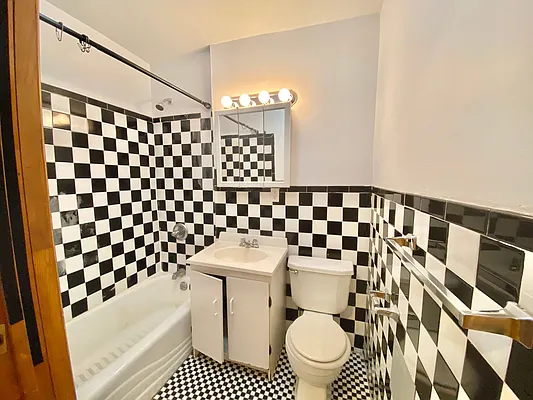 Rented by Crosstown Apartments NYC | media 4