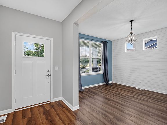 4th image of 12987 Gilmour Dr