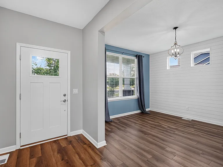 12987 Gilmour Dr — Photo 4