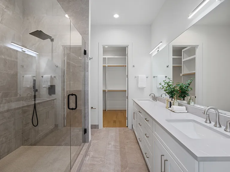 4517 Munger Ave #101 — Photo 30