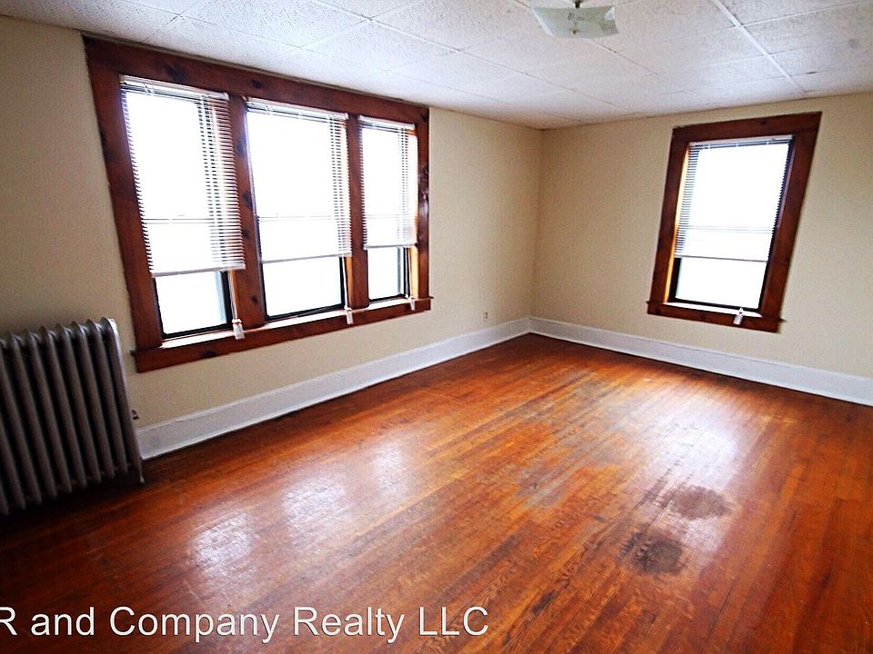2nd image of 282 Union St APT 3