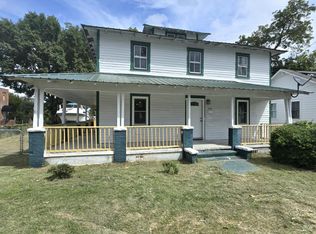 922 Elm Street, New Bern, NC 28560