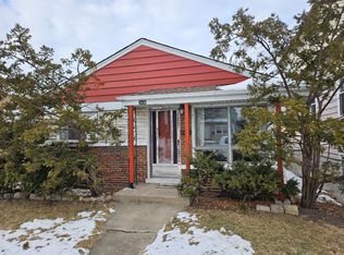 7436 W 58th St, Summit, IL 60501