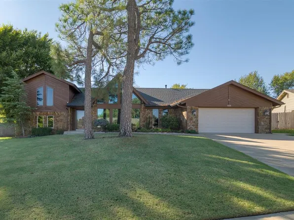 608 Woodlawn Dr, Yukon, OK 73099