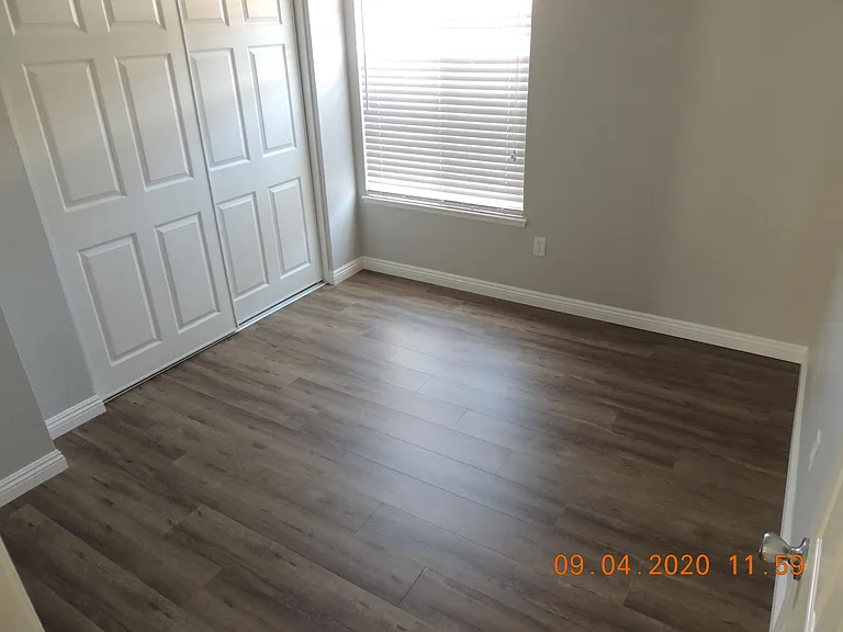 2053 S Plum Ave — Photo 5