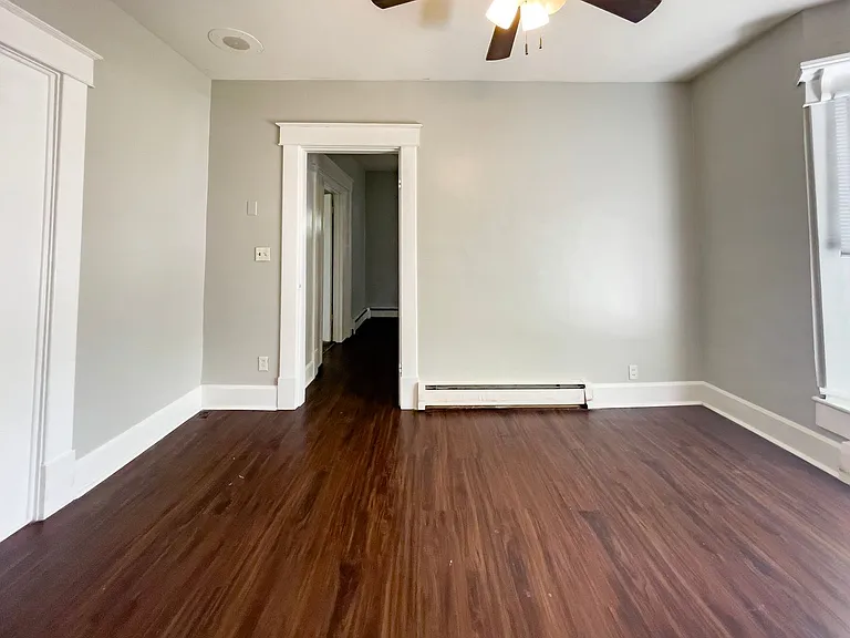 Preleasing For August! Close To Campus — Photo 23