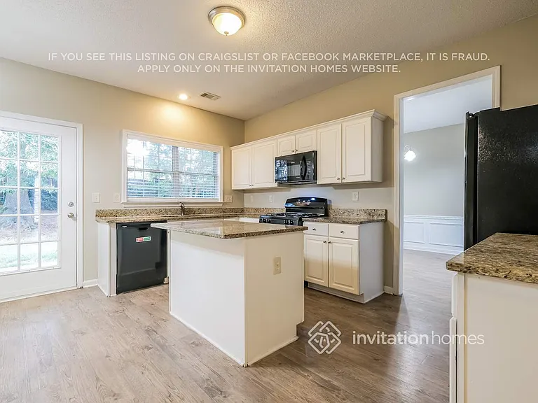 130 Lyndhurst Ct — Photo 8